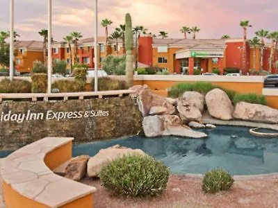Holiday Inn Express Hotel & Suites Scottsdale - Old Town, An Ihg Hotel 3*,
