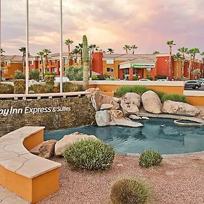 Holiday Inn Express Hotel & Suites Scottsdale - Old Town, An Ihg Hotel Resort